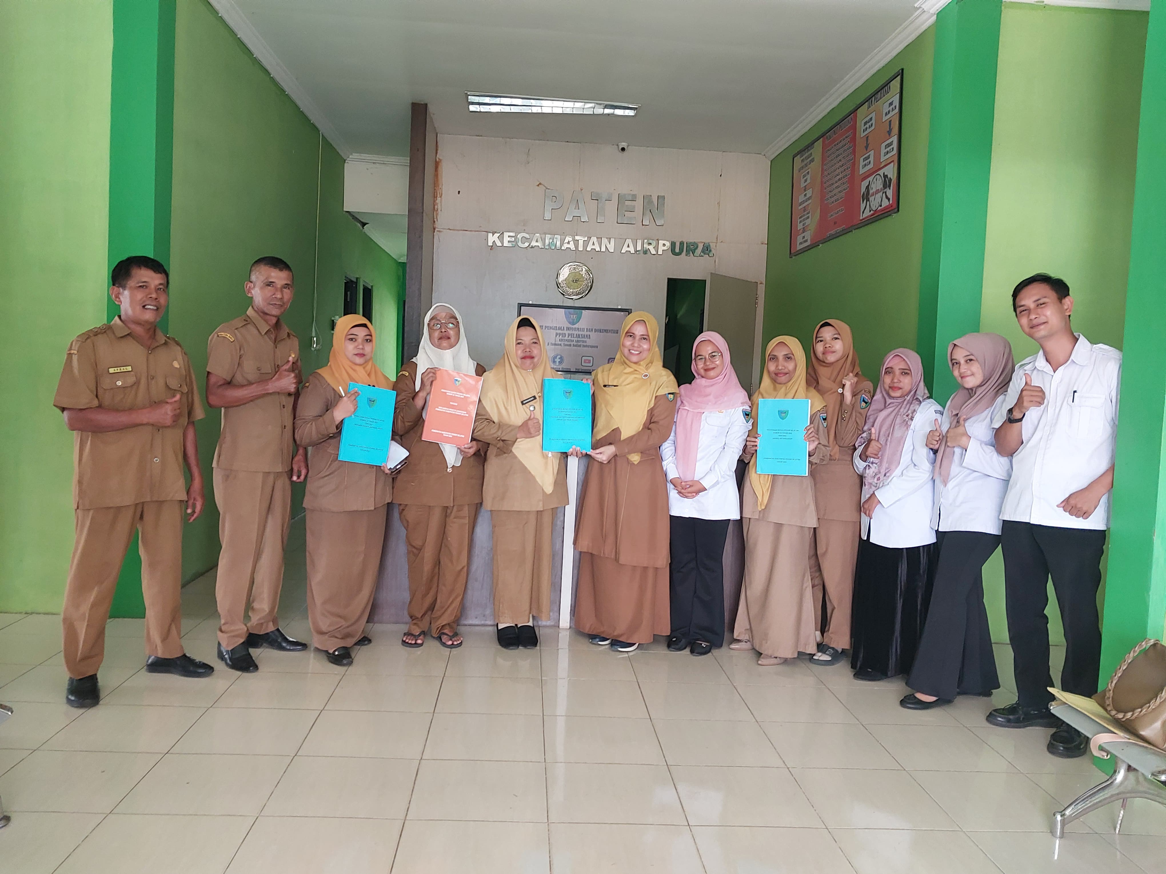 Pembinaan Tata Kelola Kearsipan ke Kantor Camat Air Pura