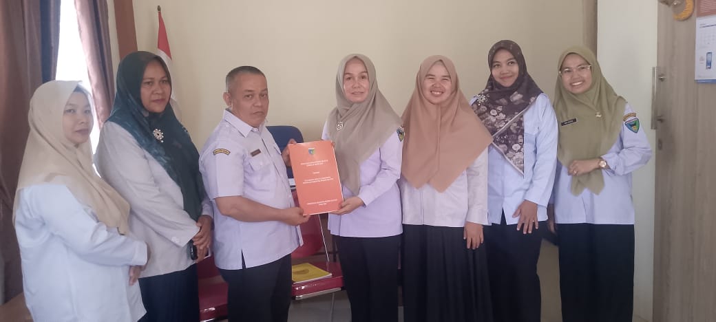 Pembinaan Tata Kelola Kearsipan ke Kantor Camat IV Jurai