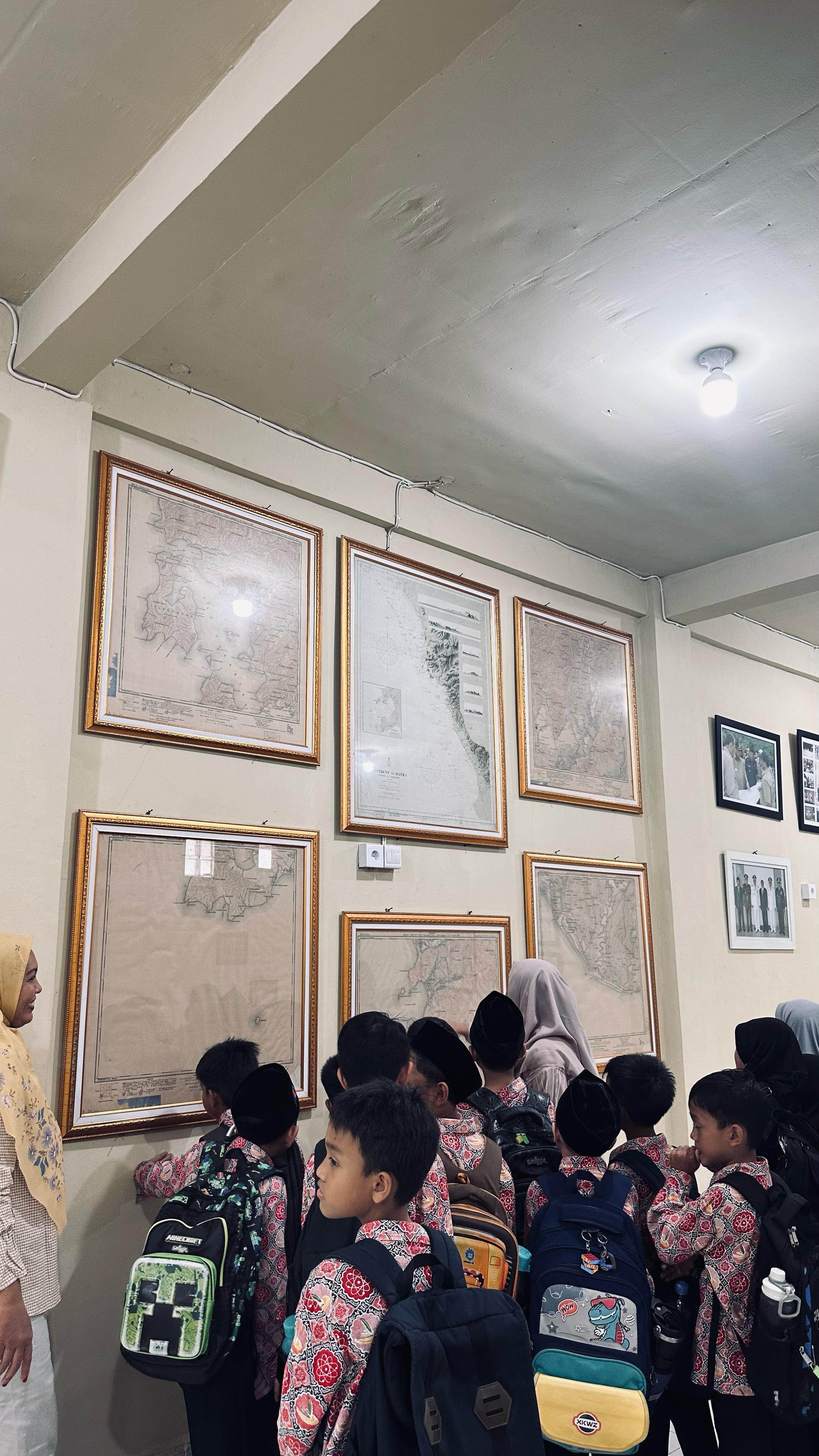 Kunjungan Edukasi SD IT AL-Fikri Ke Perpustakaan Umum Daerah