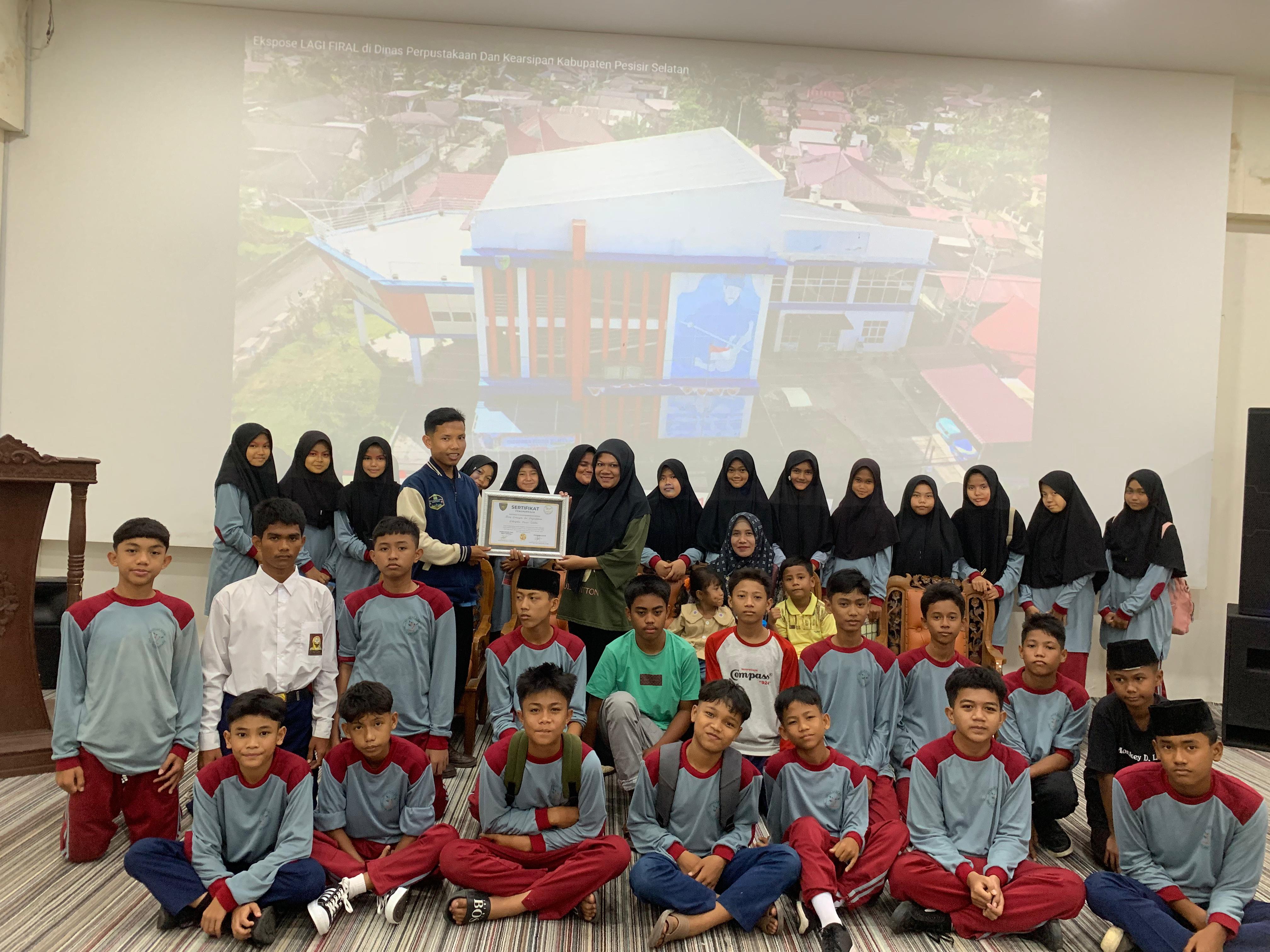 Kunjungan Edukasi Sekolah Alam SMP IT Rabbani Sutera ke Perpustakaan Daerah Kabupaten Pesisir Selata